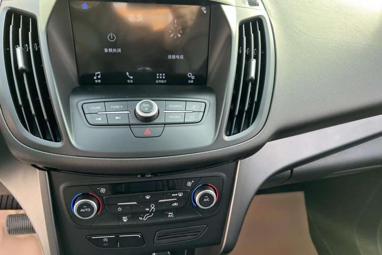 Used Ford Kuga 2019 EcoBoost 180 Two-Wheel-Drive Platinum Edition China VI Standard
