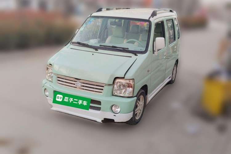 Used Suzuki Wagon R 2013 Venture Edition 1.0L Manual - Practical Model 3