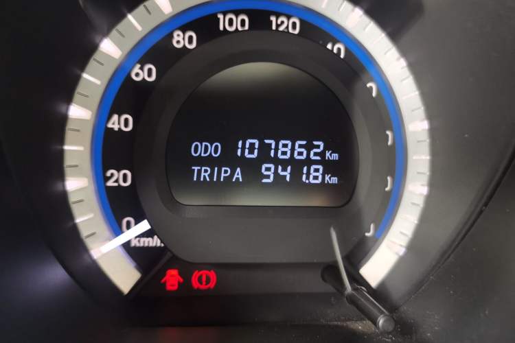 Used Soueast V6 Lingshi 2013 1.5L Manual Standard Edition Odometer Close Up