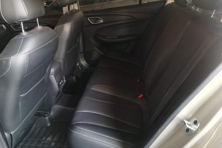 Used Roewe i5 2019 1.5L Automatic 4G Connected Langhao Edition

