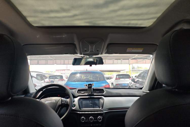 Used Haval H2 2018 1.5T Manual Two-Wheel Drive Luxury Model China VI Standard
