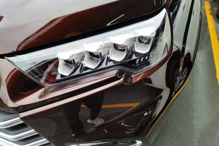 Used JMC Yuhu 9 2022 2.0T Automatic Diesel 4x4 Ultimate Edition
