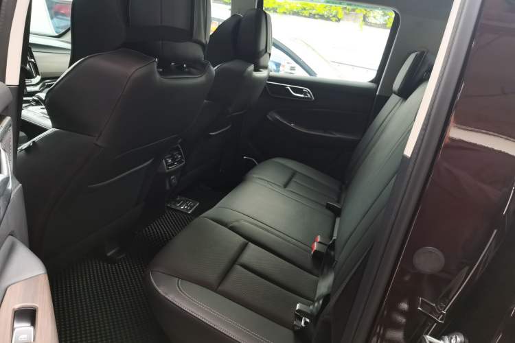 Used JMC Yuhu 9 2022 2.0T Automatic Diesel 4x4 Ultimate Edition
