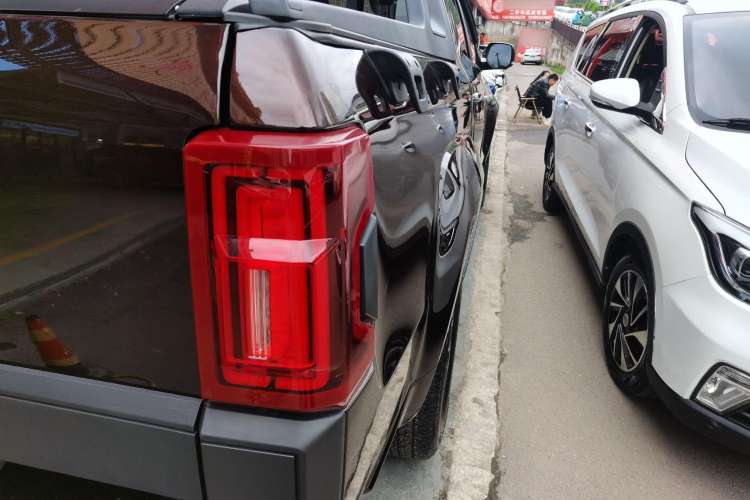 Used JMC Yuhu 9 2022 2.0T Automatic Diesel 4x4 Ultimate Edition
