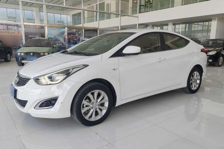 Used Hyundai Elantra (5th Generation / Langdong) 2016 1.6L Automatic Smart Version
