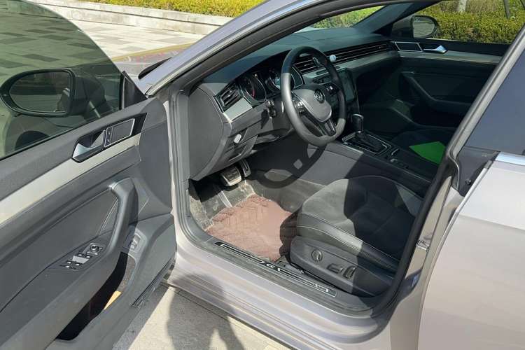 Used Volkswagen FAW-Volkswagen CC 2019 330TSI Huayan Edition China VI