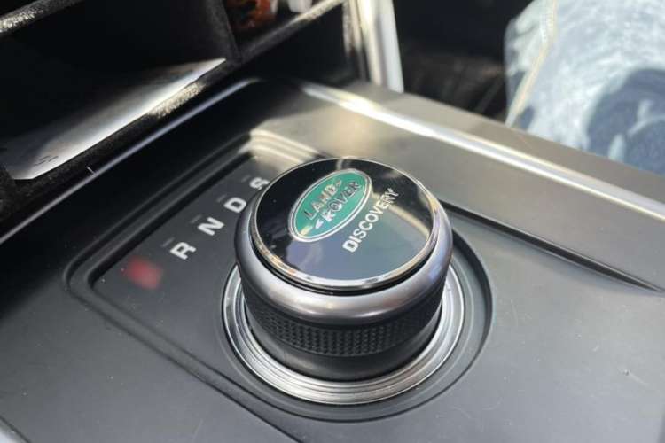 Used Land Rover Discovery Sport 2018 240 PS SE Version