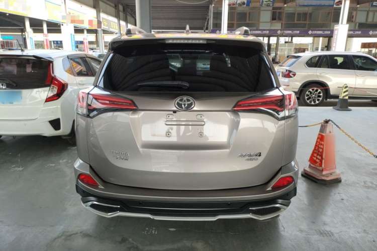 Used Toyota RAV4 2016 2.5L Automatic 4x4 Elite Edition