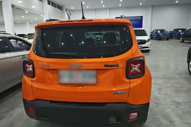 Used Jeep Renegade 2018 Connected Large Screen Version 180T Automatic High-Energy Edition