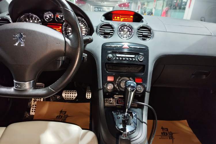 Used Peugeot RCZ 2011 1.6T Luxury Elegant Model