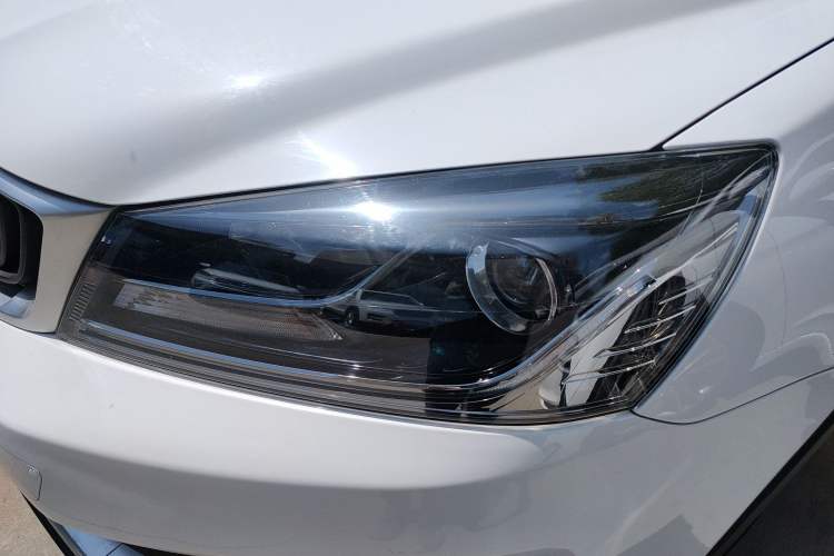 Used Geely Auto Vision S1 2019 Upgraded Model 1.5L CVT Luxury Version
