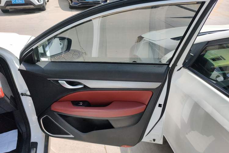 Used Geely Auto Vision S1 2019 Upgraded Model 1.5L CVT Luxury Version
