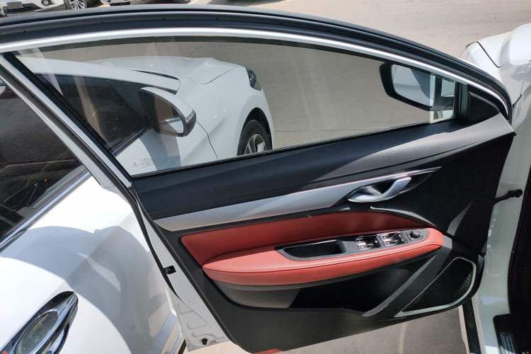 Used Geely Auto Vision S1 2019 Upgraded Model 1.5L CVT Luxury Version
