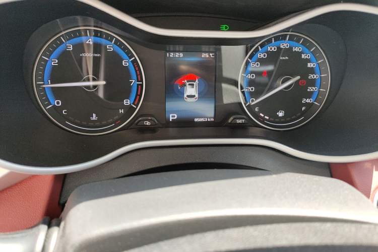 Used Geely Auto Vision S1 2019 Upgraded Model 1.5L CVT Luxury Version
