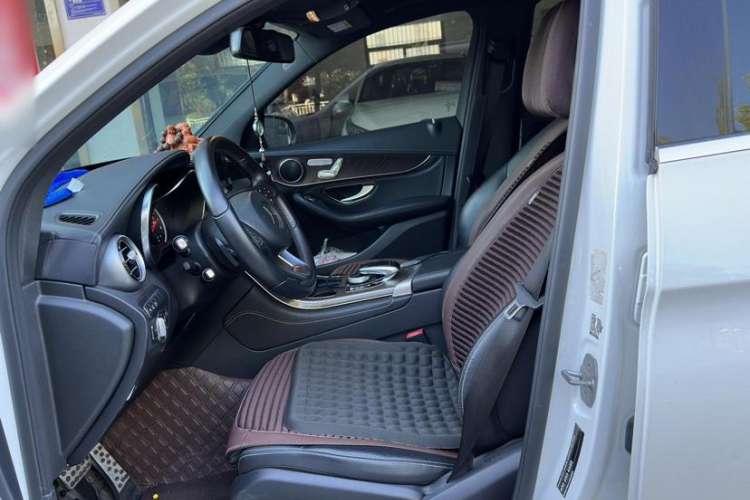 Used Mercedes-Benz GLC 2018 Refreshed GLC 300 4MATIC Dynamic Edition