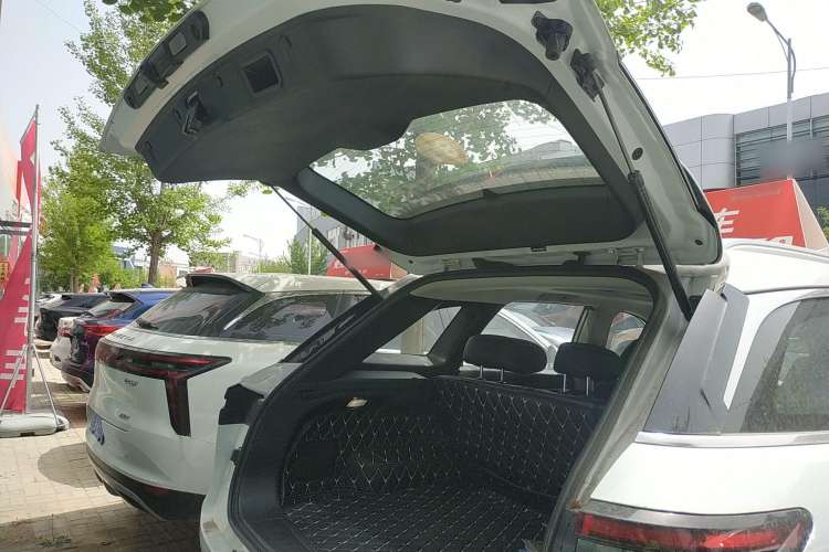 Used Venucia Star 2023 260T Starful Achievement Edition Pro