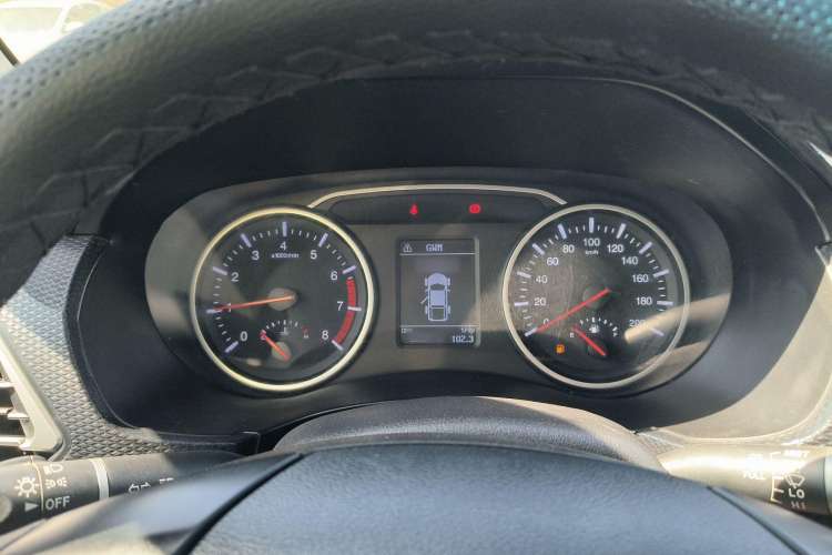 Used Great Wall Wingle 5 2017 2.4L European-spec Gasoline 2WD Navigation Model Big Double Cab – 4G69S4N