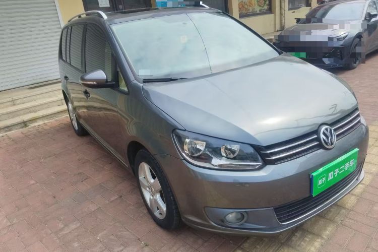 Used Volkswagen Touran 2011 1.4T DSG Zhiya Edition 5 Seats Front Right 45 Deg