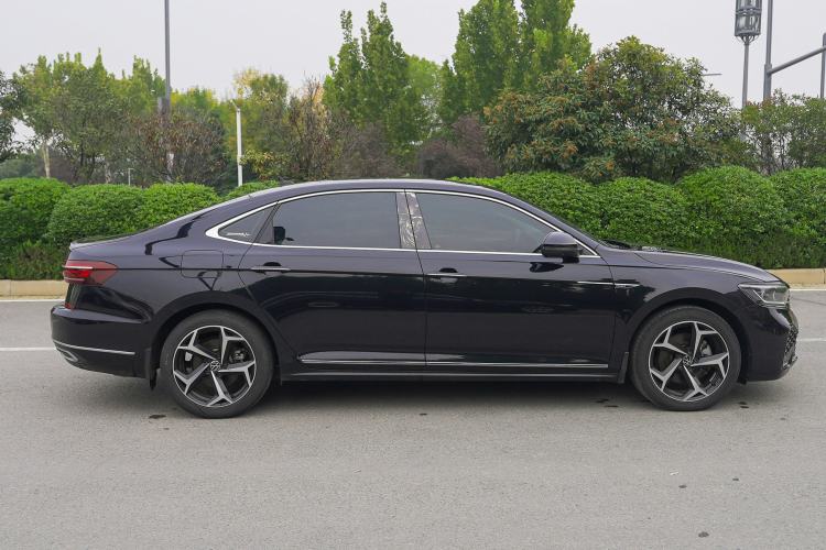 Used Volkswagen Passat 2024 380TSI Starry Luxury Edition
