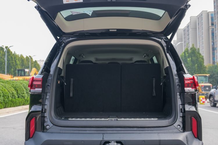 Used SAIC MAXUS Territory 2023 2.0T Cross-Country Luxury Edition 7 Seats