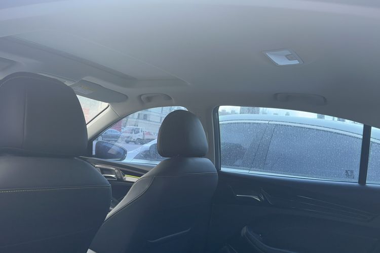 Used Roewe i5 2021 1.5L CVT Diamond Edition
