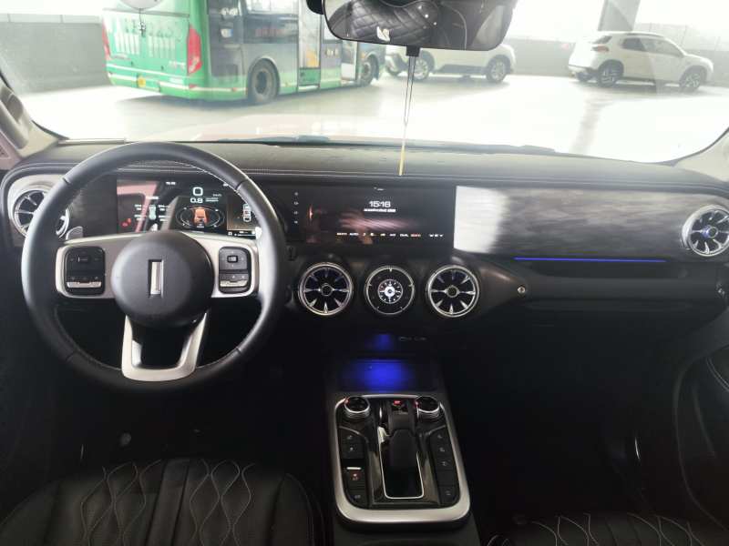 Used Tank 300 2021 Off-Road Edition 2.0T Challenger — 11