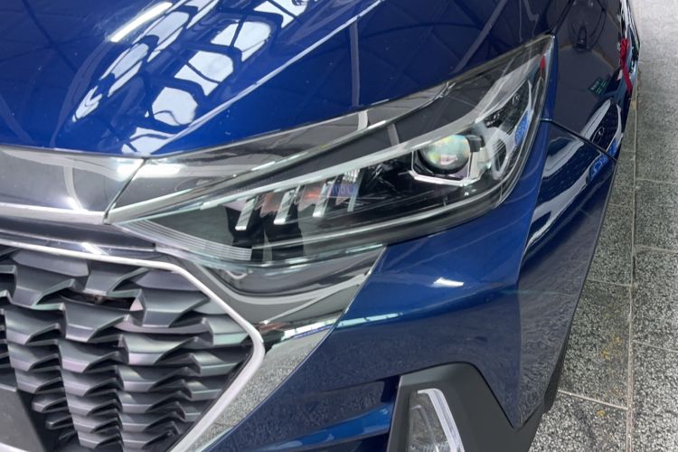 Used BAIC Beijing X5 2018 1.5T CVT Elite Version National V
