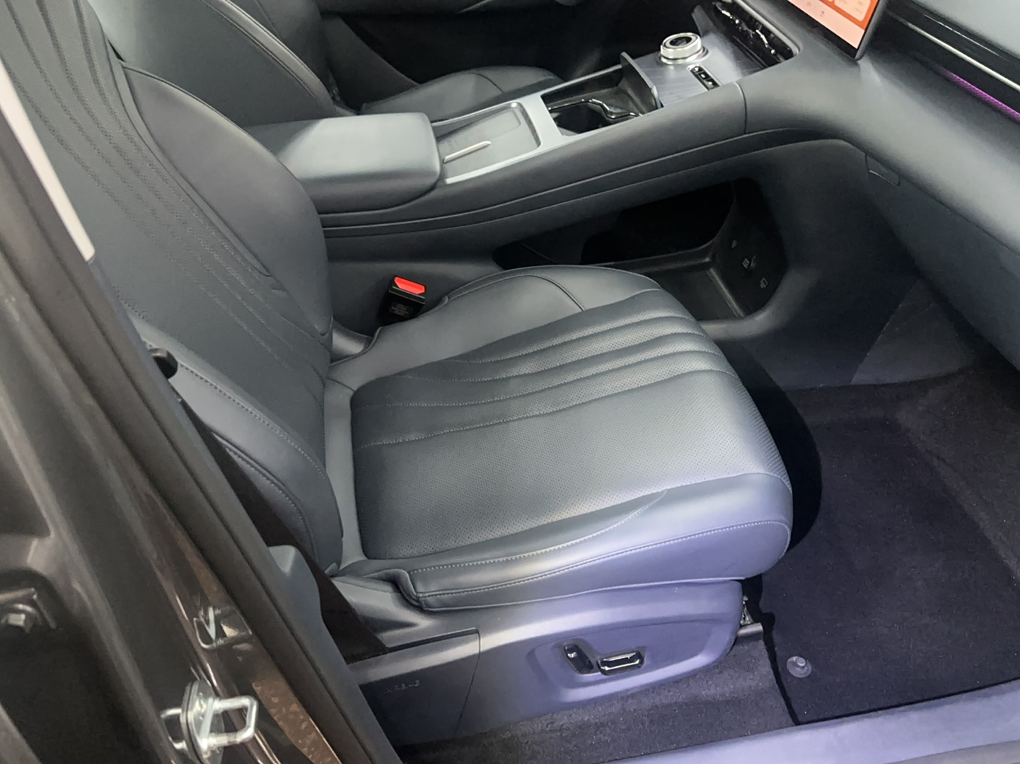 Geely Galaxy E5 2026 Model 610km Exploration+ Edition — снимка 20