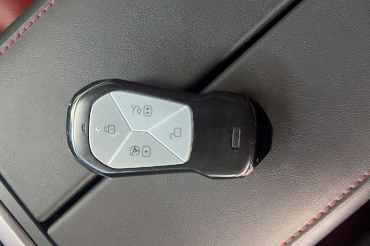 Used XPeng P7 2022 670E+