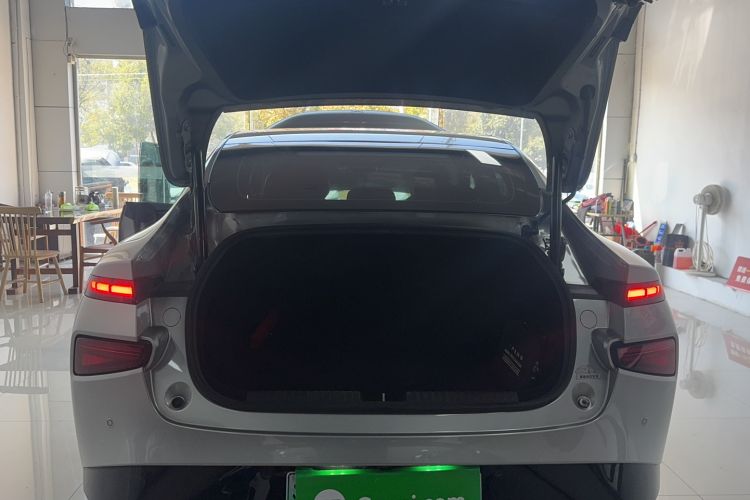 Used XPeng P7 2022 670E+