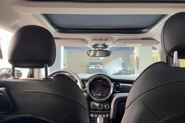 Used MINI 2022 1.5T COOPER Artist