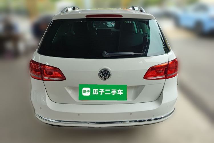 Used Volkswagen Magotan 2012 Travel Edition 2.0 TSI Comfort Version Rear