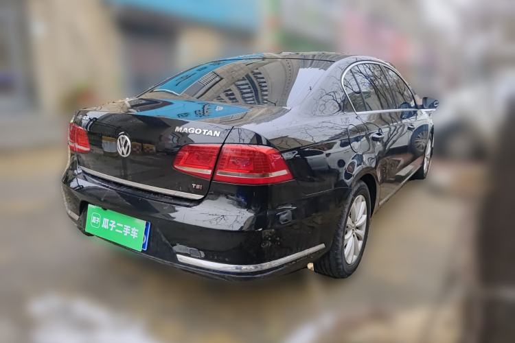 Used Volkswagen Magotan 2013 1.8TSI Luxury Model Rear Right 45 Deg