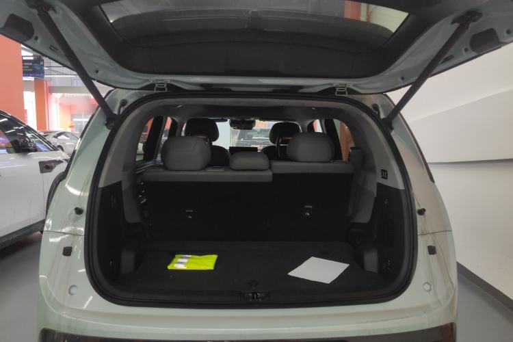 Used Zeekr MIX 2025 Intelligent Driving Version
