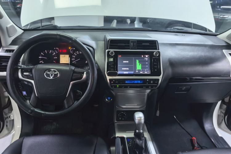 Used Toyota Prado 2018 3.5L Automatic SX Center Console