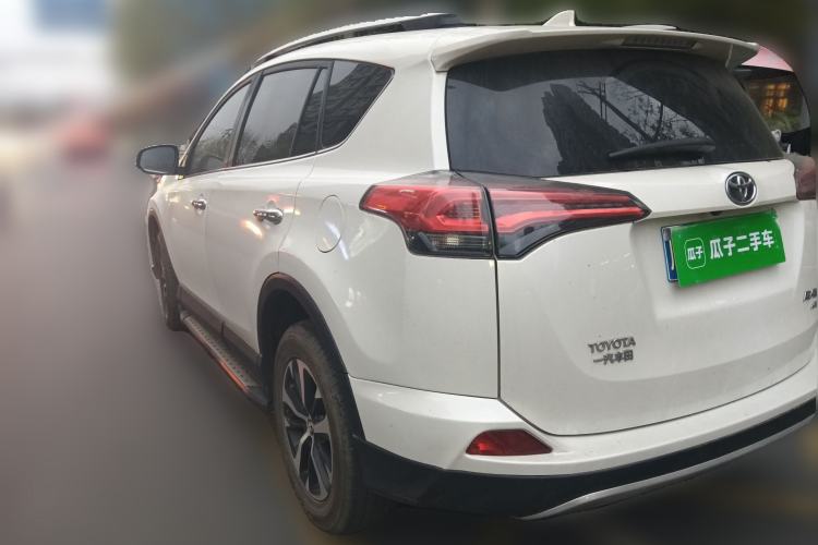 Used Toyota RAV4 2019 2.0L CVT 4x4 New Edition China VI Standard

