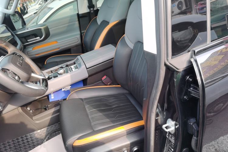 Used BAIC Off-Road BJ40 2024 2.0T All-New Urban Hunter Edition Ultimate Version