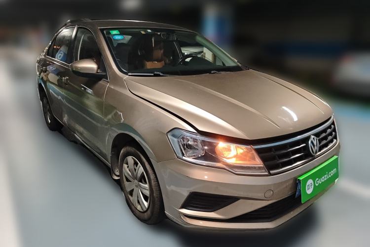 Used Volkswagen Jetta 2017 1.5L Automatic Fashion Model Front Right 45 Deg