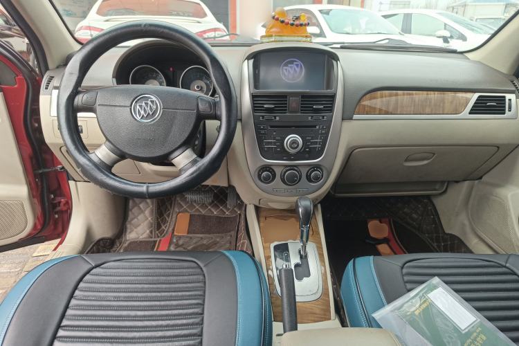 Used Buick Excelle 2015 1.5L Automatic Classic Model
