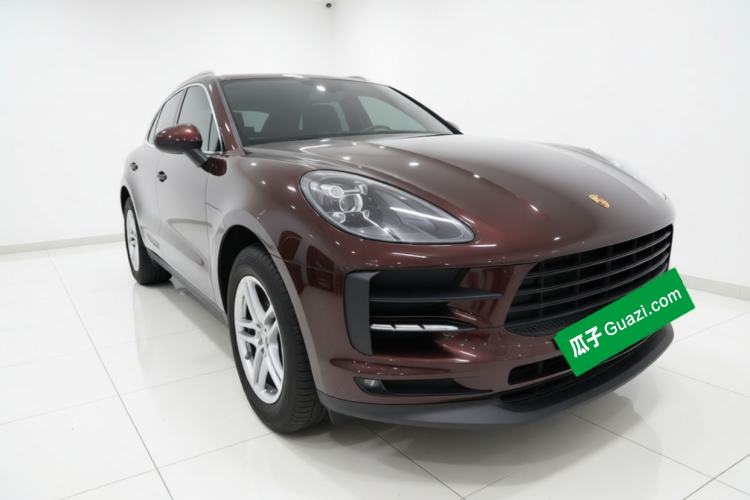 Used Porsche Macan 2020 Macan 2.0T Front Right 45 Deg