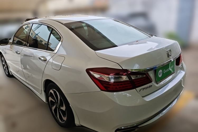 Used Honda Accord 2016 2.4L Luxury Edition
