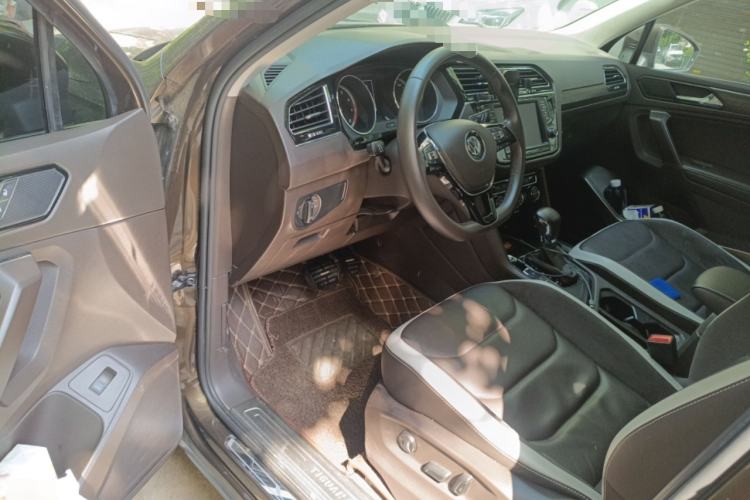 Used Volkswagen Tiguan L 2017 380TSI Automatic All-Wheel-Drive Luxury Edition