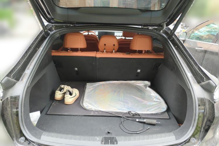 Used ONVO L60 2024 60 kWh Rear-Drive Version Trunk