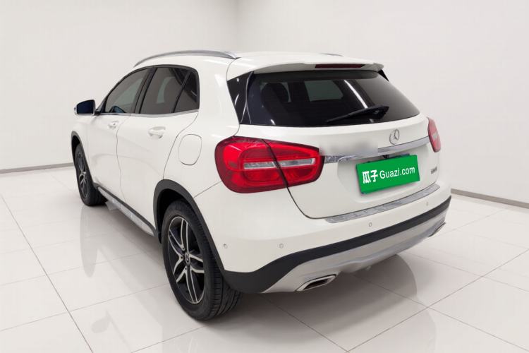 Used Mercedes-Benz GLA 2016 GLA 200 Fashion Model Exterior 3