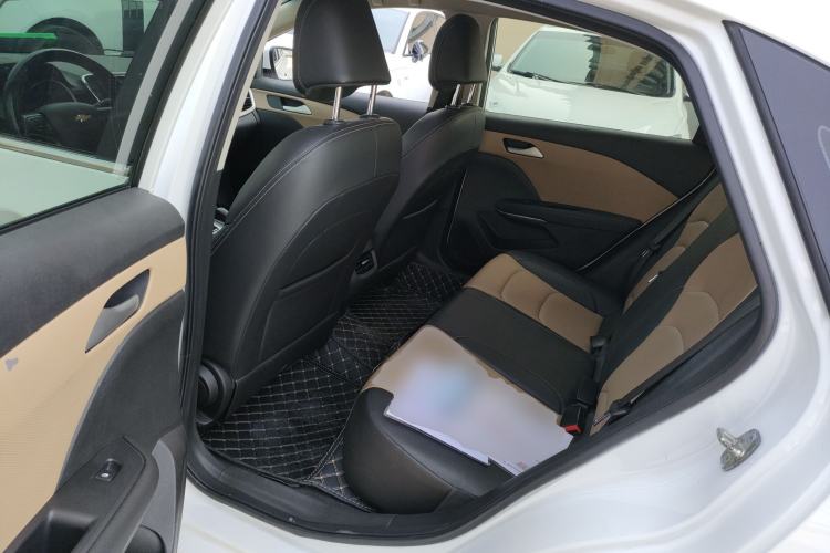 Used Chevrolet Monza 2022 320 Automatic Enjoyment Sunroof Version Left Rear Seat