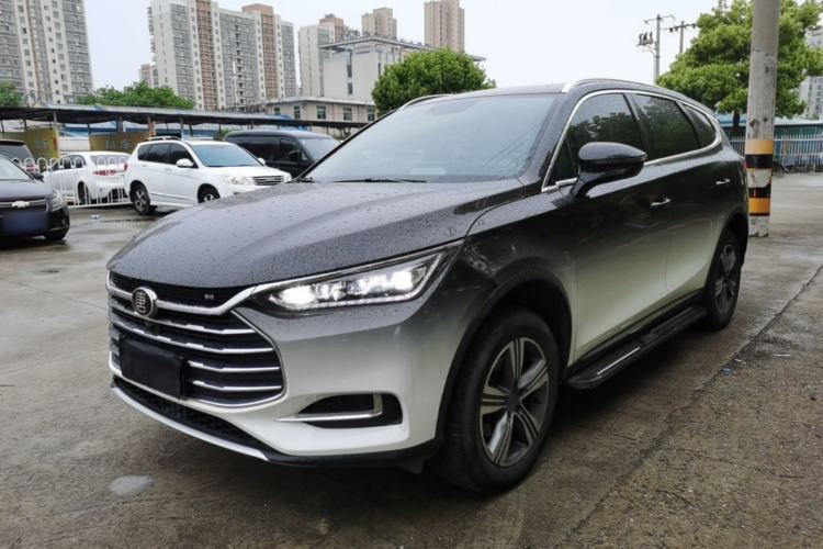Used BYD Tang 2018 2.0T Automatic SmartConnect Luxury Edition 5 Seats China V Standard