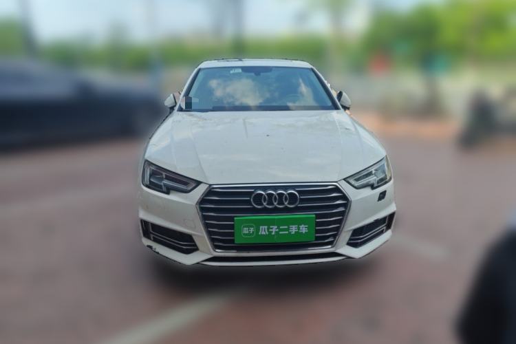 Used Audi A4L 2019 40 TFSI Ambition China VI
