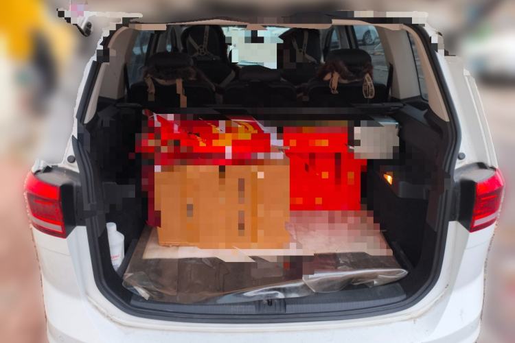 Used Volkswagen Touran 2016 Volkswagen Touran L 280TSI DSG Comfort Edition Trunk