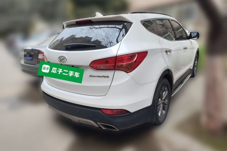 Used Hyundai Santa Fe 2015 2.0T Automatic Two-Wheel Drive Smart Version 5 Seats