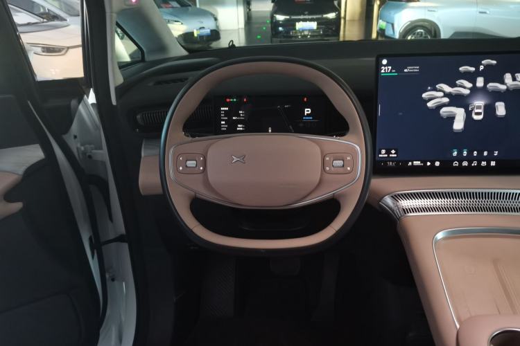 Used XPeng X9 2024 640 All-Wheel Drive High-Performance Max
